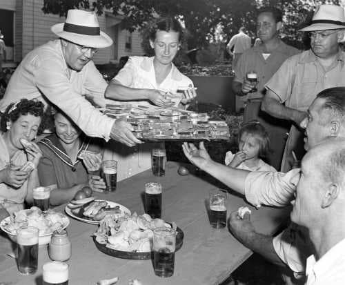 Historic 1946 Photograph Reveals Community Hops Harvesting Tradition in Maryland