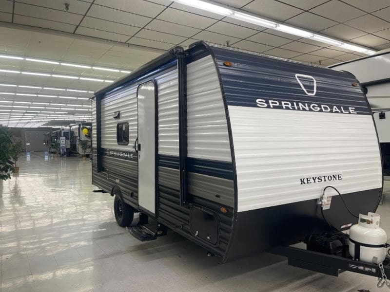 RnR RV Center Expands Liberty Lake Location with Added RV Inventory and Service Bays
