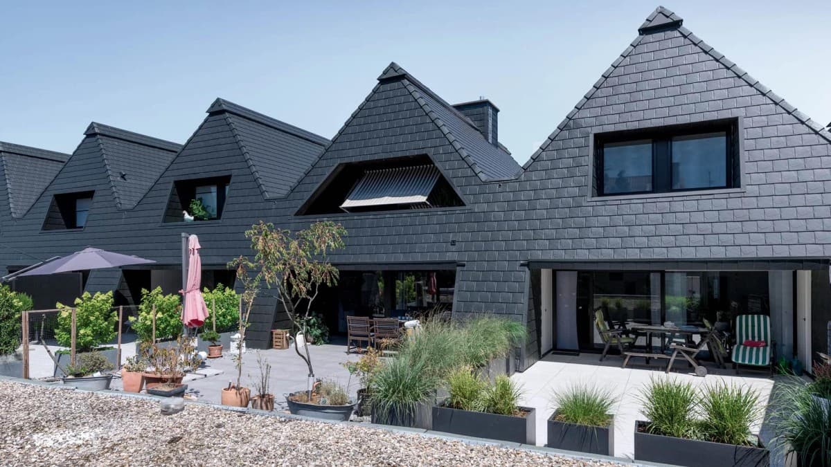 Interlock Aluminum Wall Cladding Debuts in Whistler Custom Homes, Expanding Lifetime Metal System from Roof to Walls