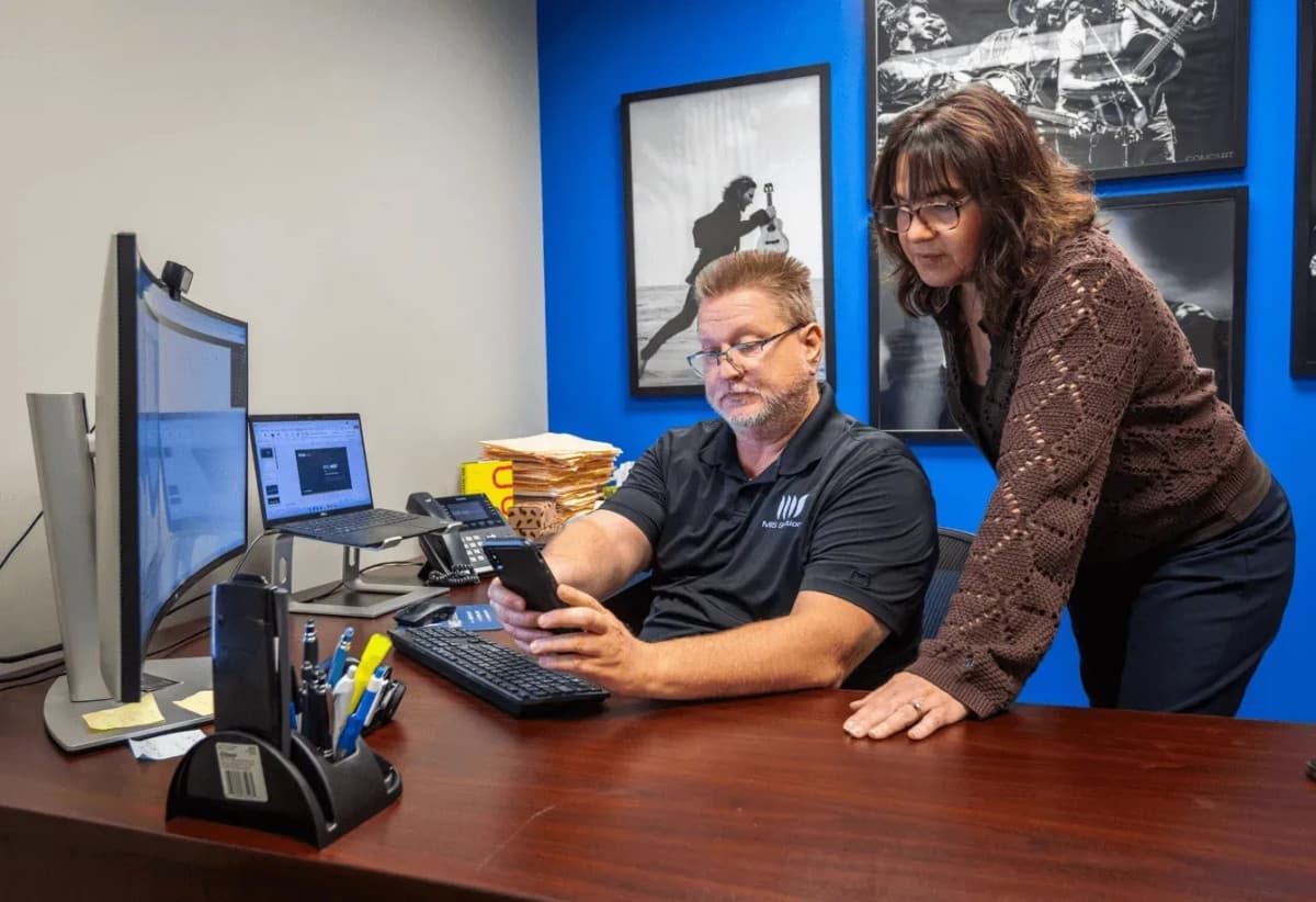 Businesses Leverage Year-End IT Budgets to Adopt VOIP Technology for Future Growth