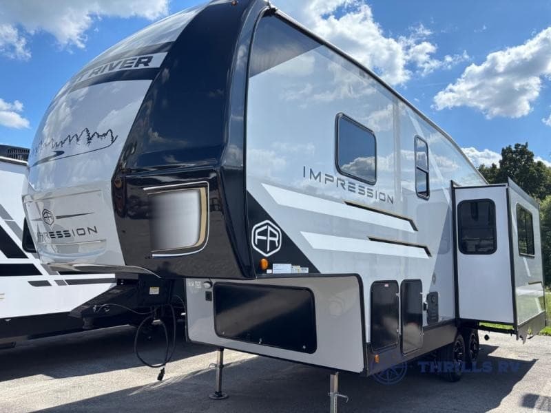 Thrills RV Expands Family-Friendly Inventory with Heritage Glen 356QB Fifth Wheel