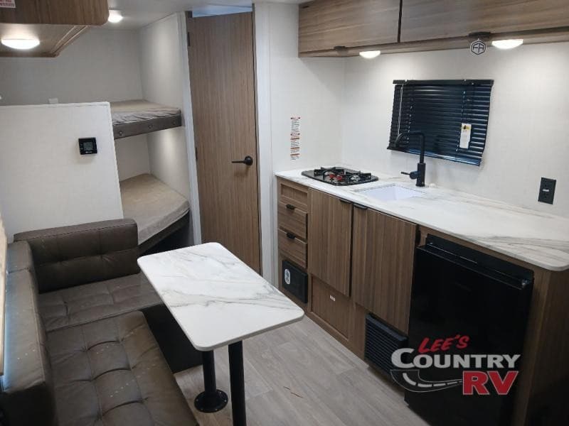 Lee's Country RV Adds 2026 Forest River Models to Indiana Inventory