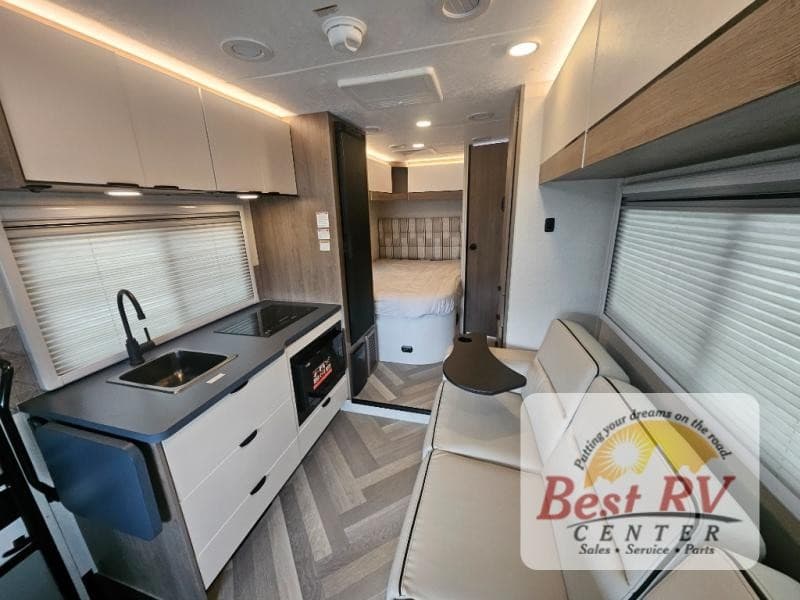 Best RV Center Adjusts Inventory Strategy in Response to Seasonal Demand and Supply Fluctuations