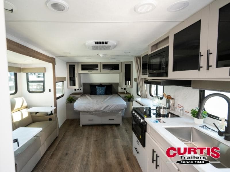 Curtis Trailers Expands 2026 RV Lineup in Oregon with New Alliance RV Models