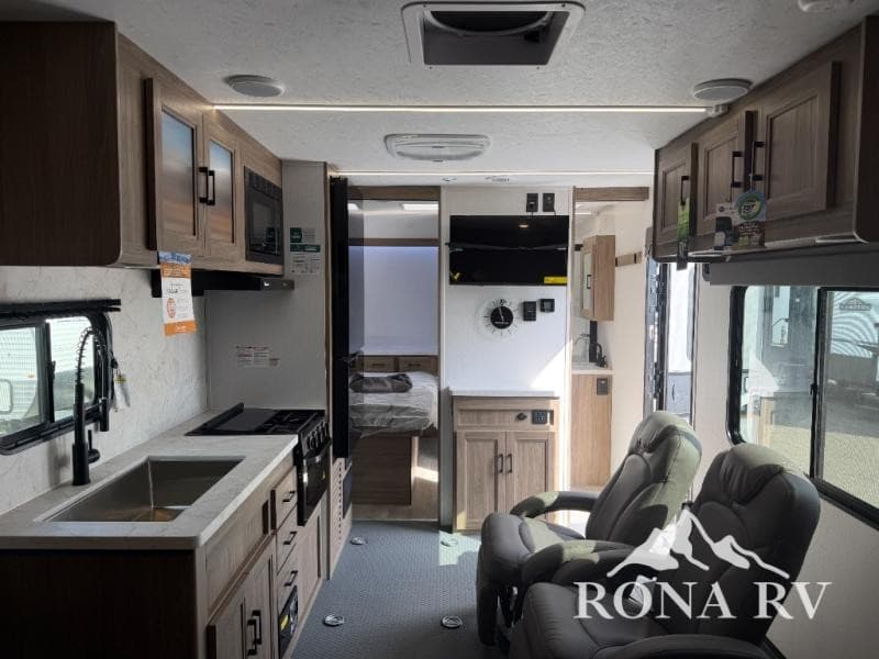 Used Travel Trailer Inventory Expands at Rona RV LLC in Pataskala, Ohio