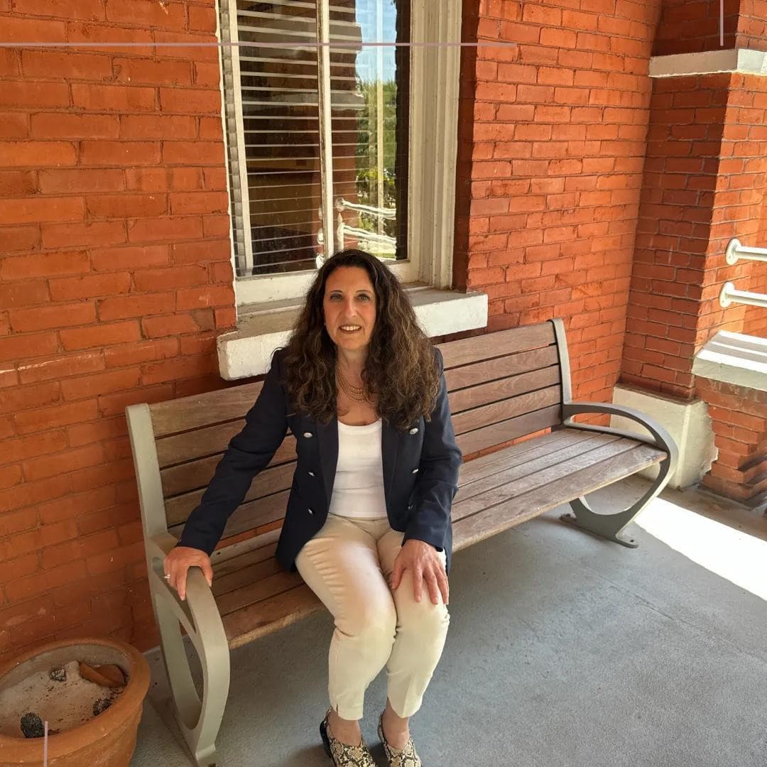 Nicole Burns: A Beacon of Hope for Those Navigating Divorce in Kissimmee