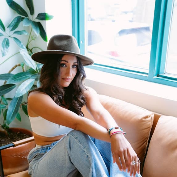 Peekaboo Boudoir Marks Successful First Month in Bend with Empowerment-Focused Photography