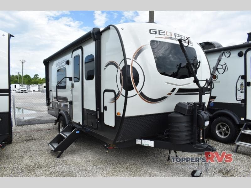 Topper’s RV Expands Camper Sales Lot for Houston Area Buyers at Waller, Texas Location