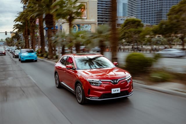 VF 8 Electric Vehicle Emerges as Ideal Second Car for Modern Families