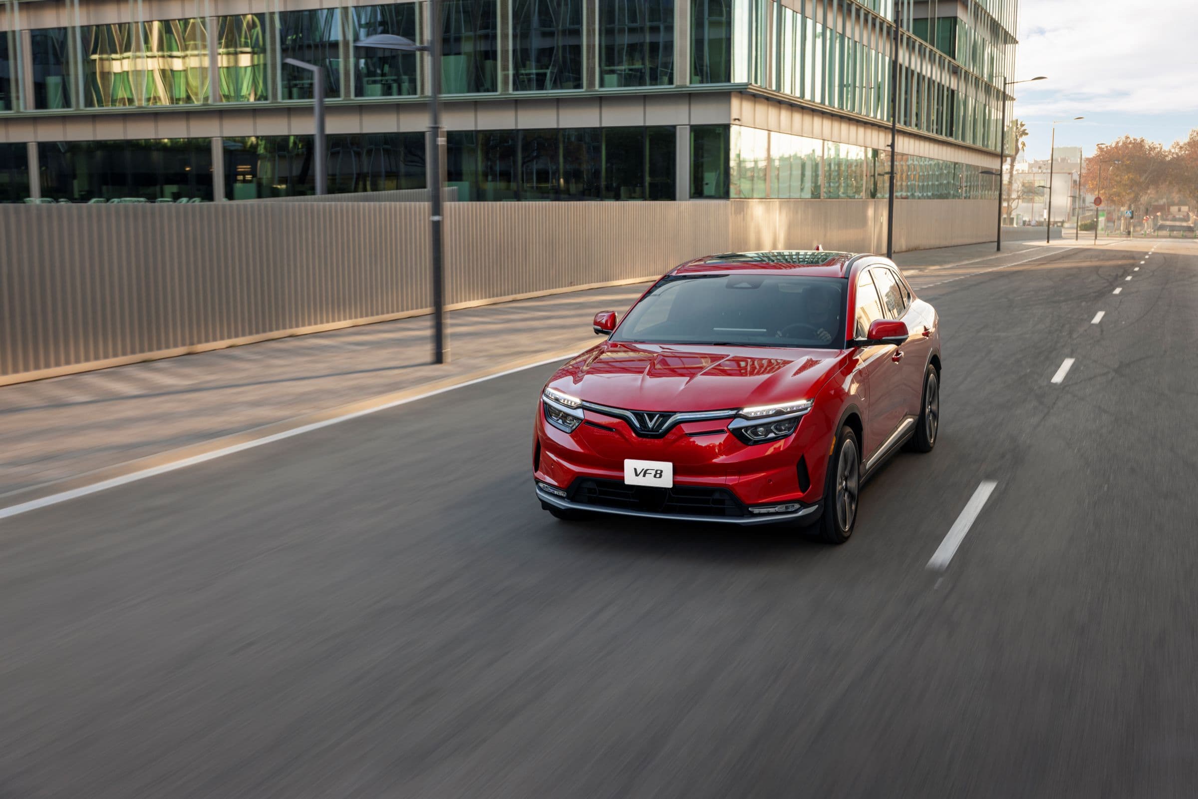 VinFast VF 8 Electric SUV Targets Middle Eastern Market with Innovative Design