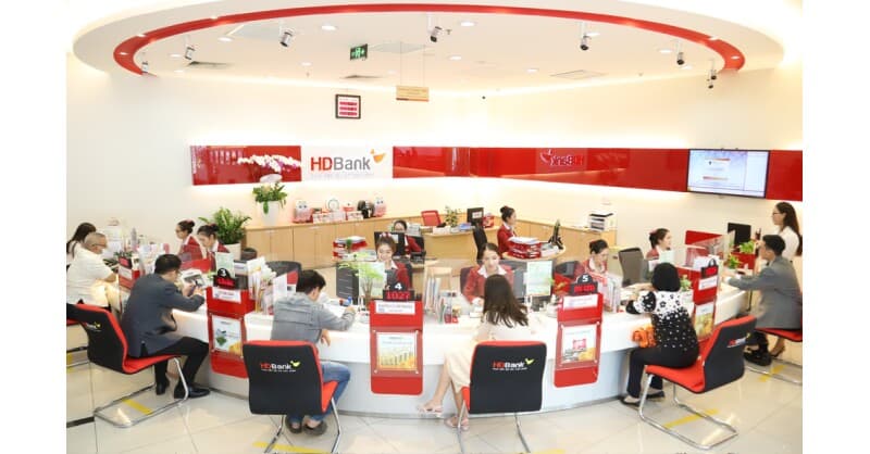 Fitch Assigns First-Time BB- Rating to HDBank, Cites Strong Profitability and Growth