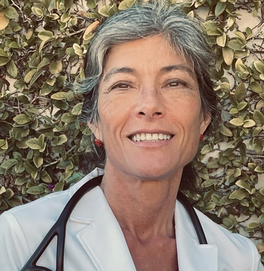 Dr. Julie Taguchi Scholarship for Healthcare Students Announces 2025 Award to Foster Future Healthcare Leaders