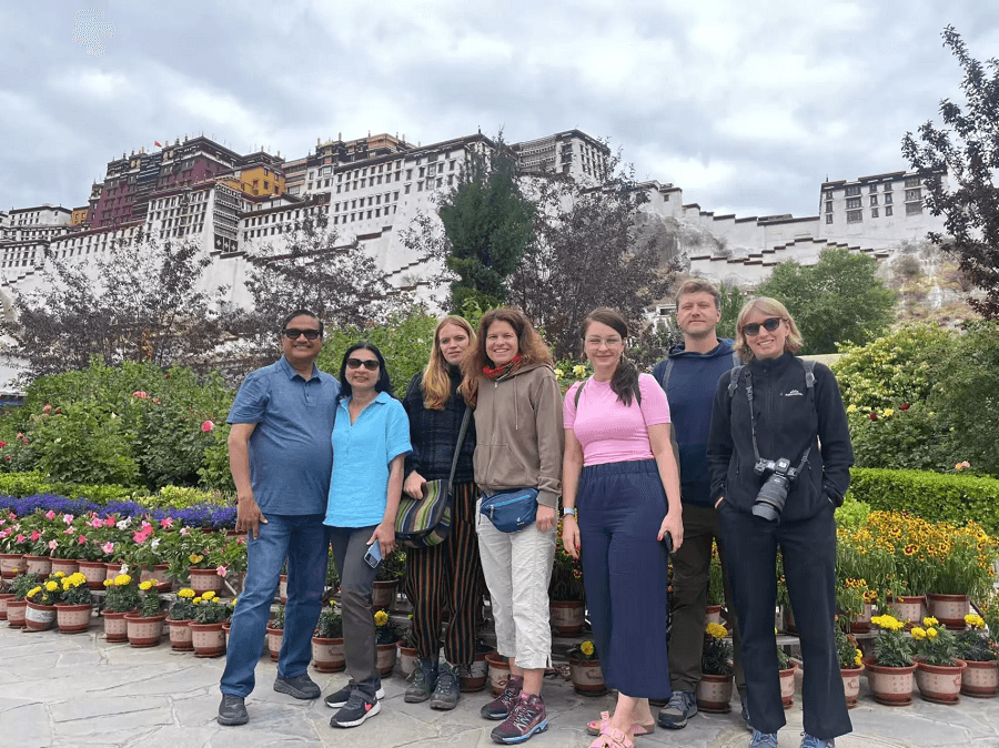 Tibet Sees Remarkable Growth in Tourism in Early 2024