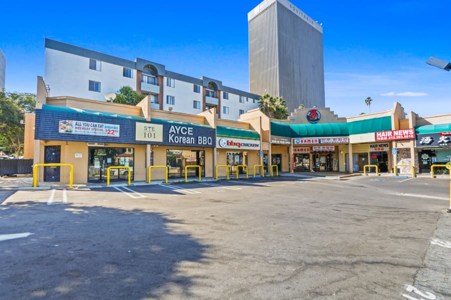 Kenmore Plaza in Los Angeles' Koreatown Sold for $18.3 Million