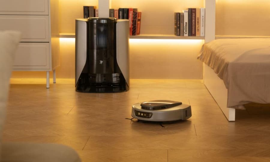 Robotic Vacuums Revolutionize Pet Hair Cleanup: A Comprehensive Guide to Top Models