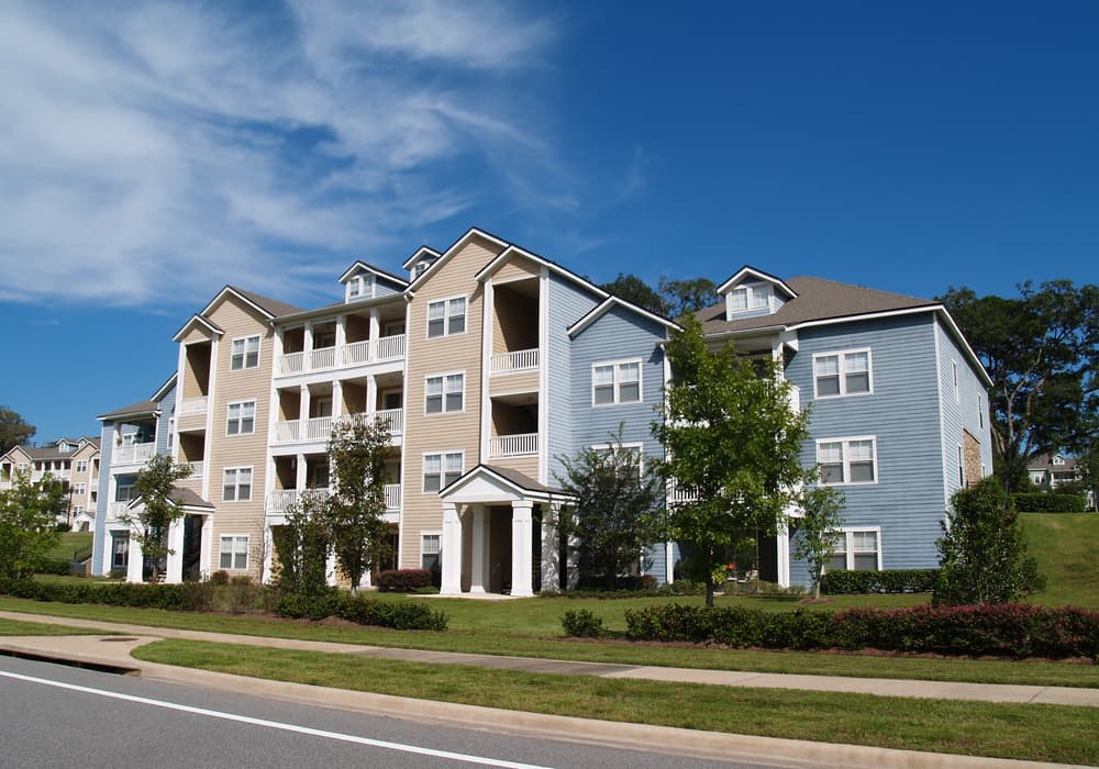 Apartment Foreclosures Expected to Accelerate in 2026, Experts Warn of Complex Turnarounds