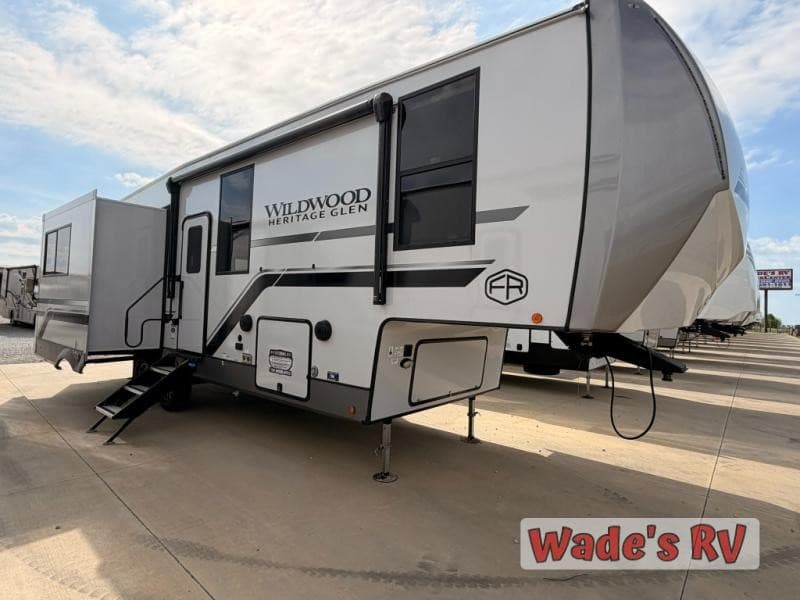 Wade's RV Continues Full-Service Operations for Family Campers in Oklahoma and Missouri