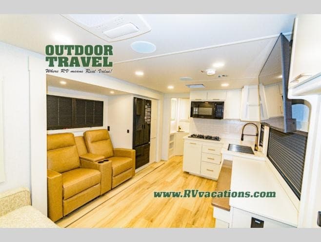 Outdoor Travel Reports Increased Interest in RVs for Sale in Beamsville as Summer Season Approaches