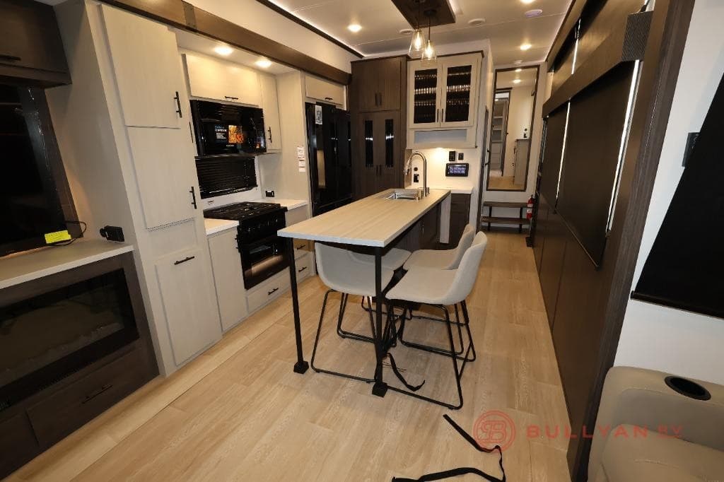 Bullyan RV Expands Camper and RV Inventory in Duluth, MN Area