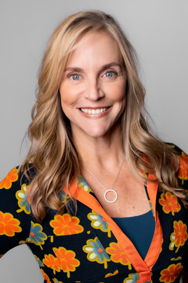 Sara Schaeffner of The Digital Frontier Recognized as Industry Leader in Wide Format Printing