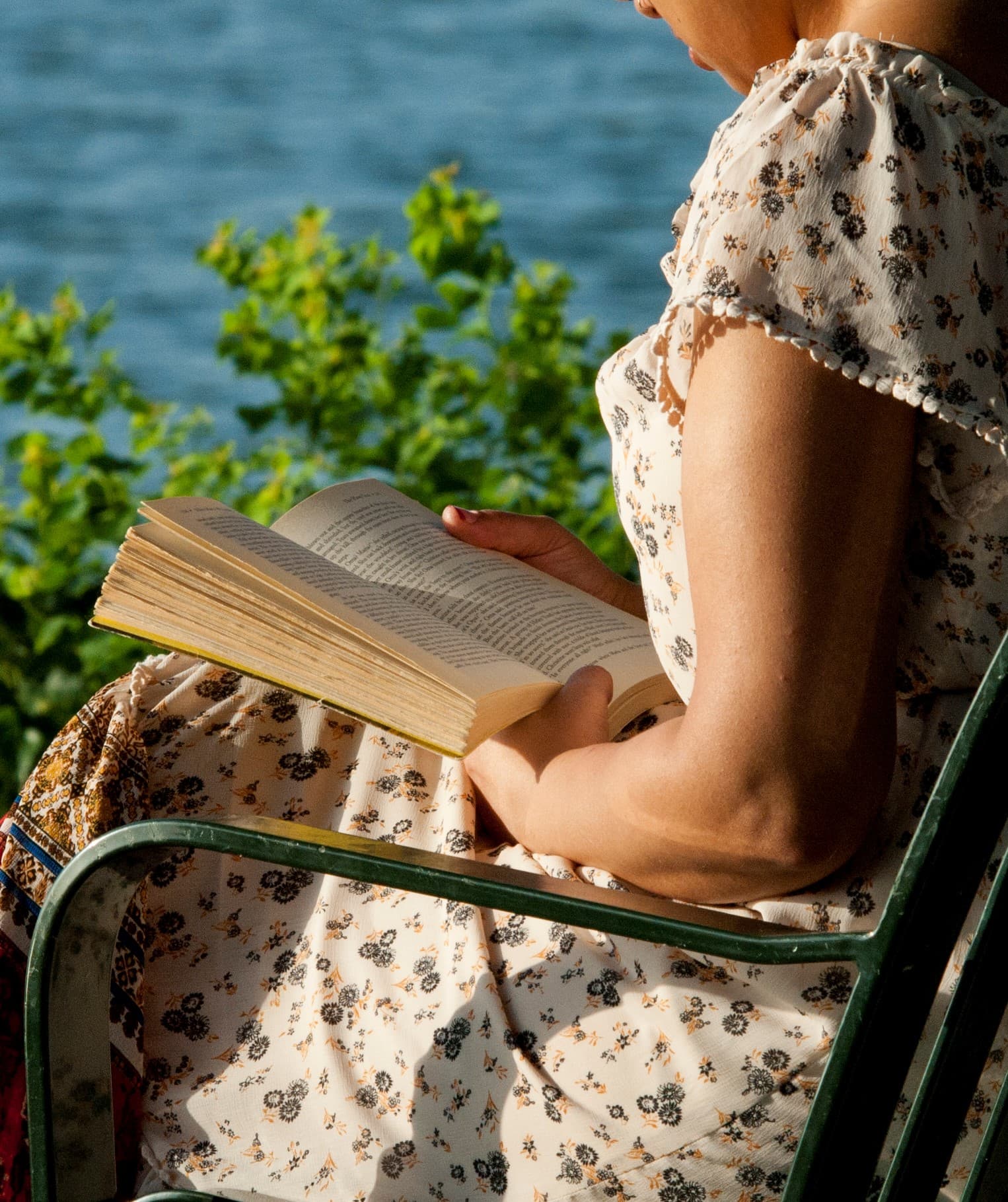 Study Links Higher Life Satisfaction to Reduced Risk of Heart Disease and Stroke